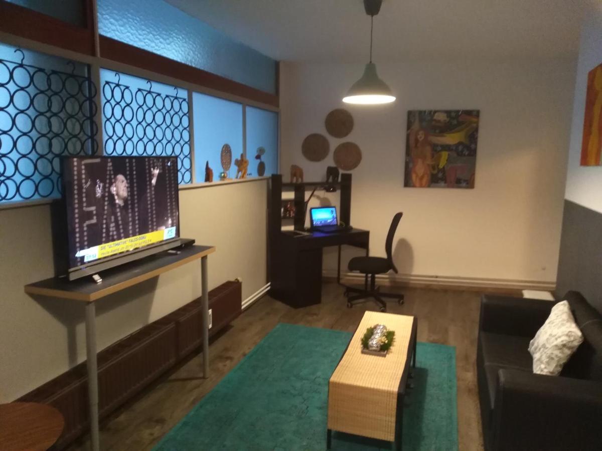 Stylisches Innenstadtappartement 格拉茨 外观 照片